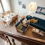 Vakantiehuis 21 - Surf House Perfect Location