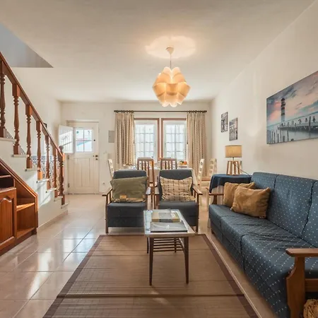 21 - Surf House Perfect Location Baleal