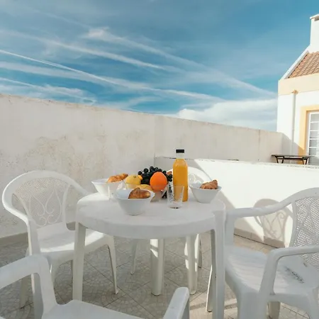 21 - Surf House Perfect Location Baleal