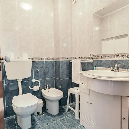 21 - Surf House Perfect Location Baleal