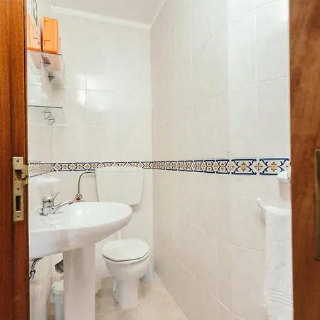 21 - Surf House Perfect Location *