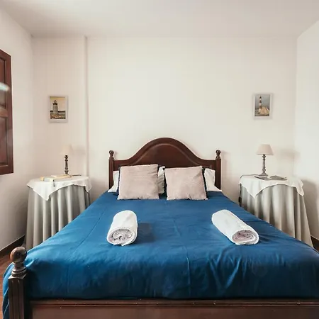21 - Surf House Perfect Location * Baleal
