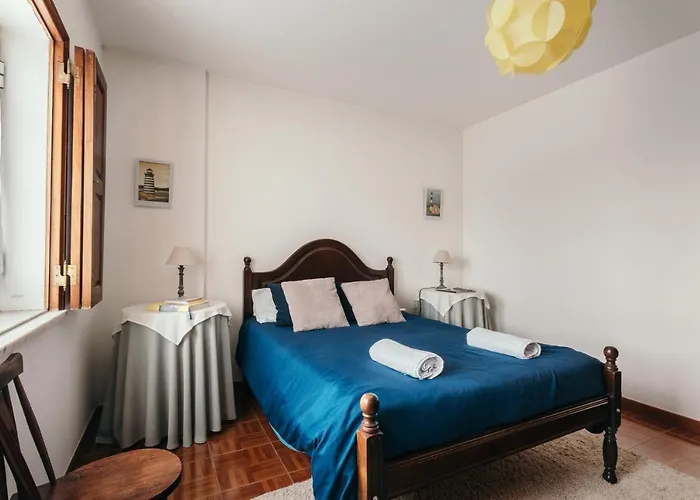 21 - Surf House Perfect Location * Baleal