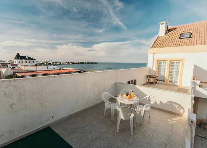 21 - Surf House Perfect Location Baleal